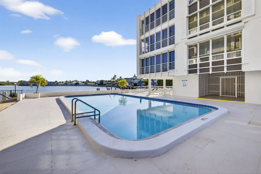 900 NE SPANISH RIVER BOULEVARD #2w Boca Raton, FL 33431