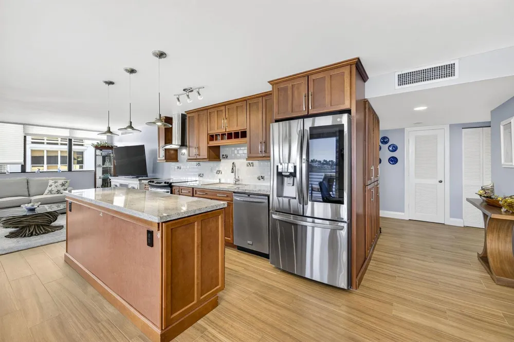 900 NE SPANISH RIVER BOULEVARD #2w Boca Raton, FL 33431