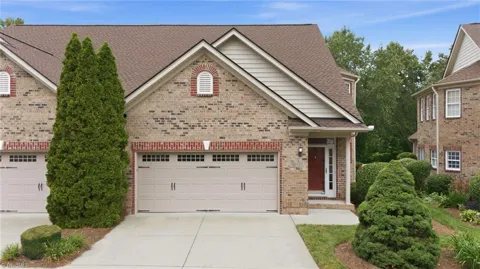 903 Southlake Court