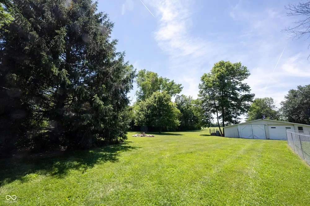 4269 E 200 Greenfield, IN 46140