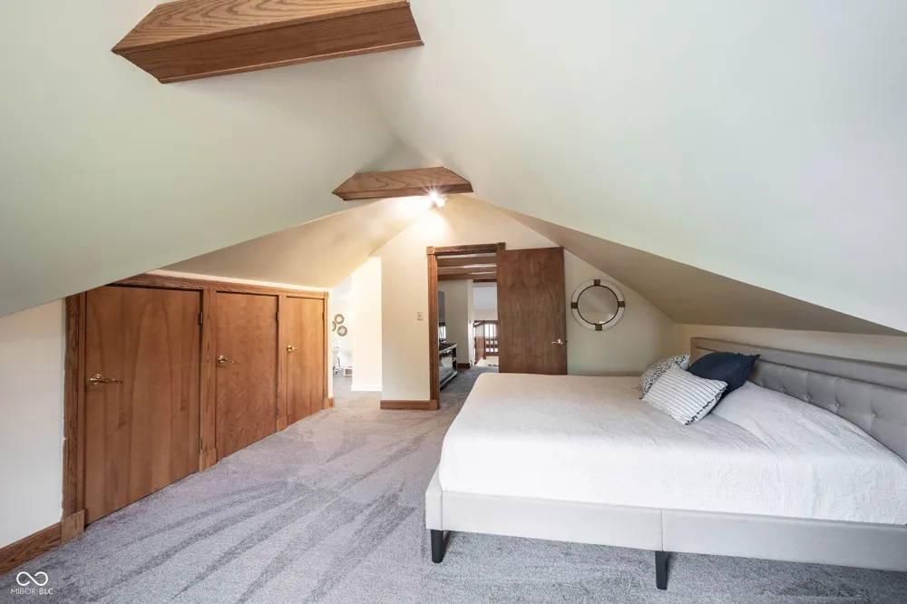 4269 E 200 Greenfield, IN 46140