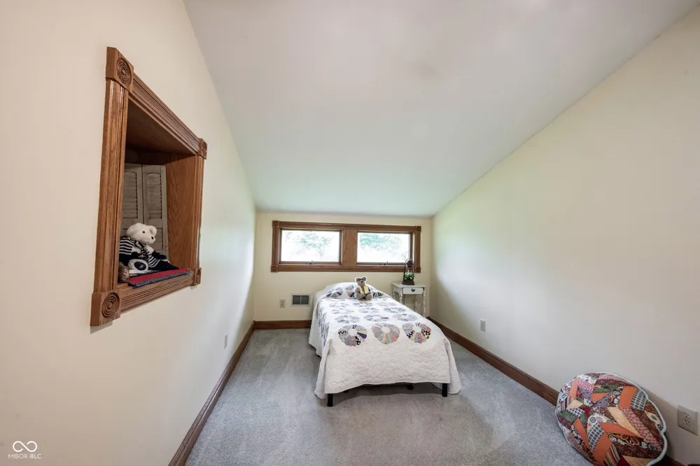 4269 E 200 Greenfield, IN 46140