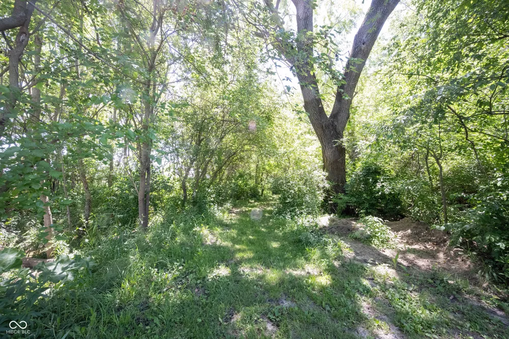 4269 E 200 Greenfield, IN 46140