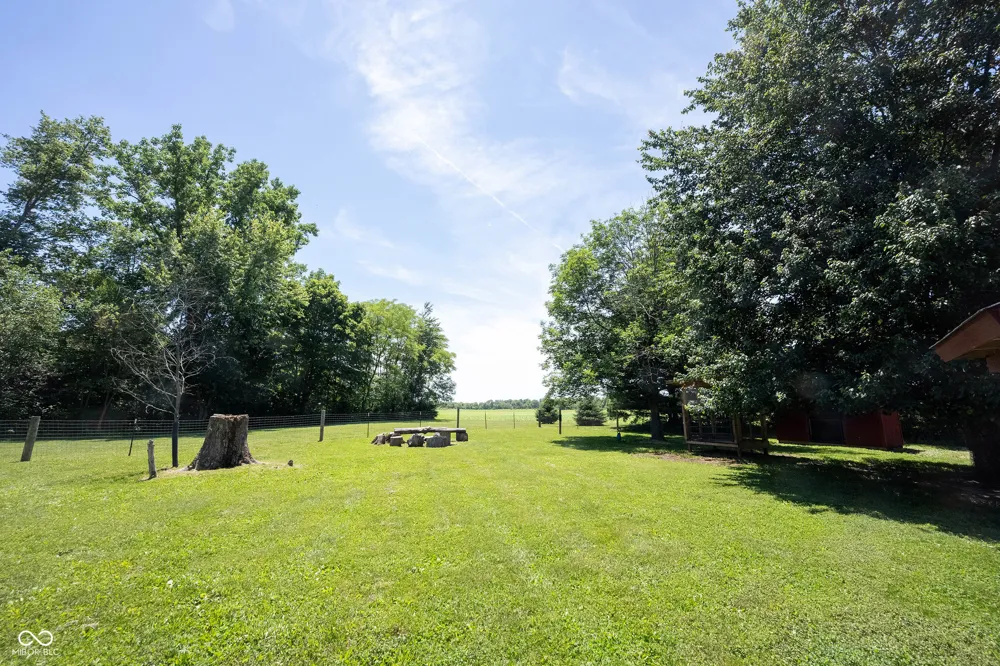 4269 E 200 Greenfield, IN 46140