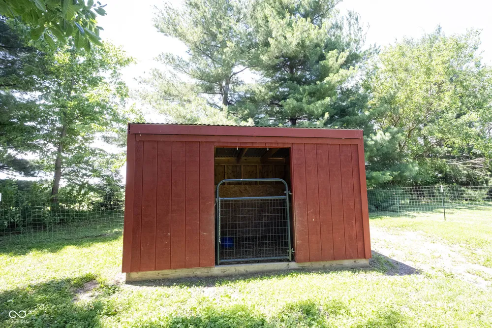 4269 E 200 Greenfield, IN 46140