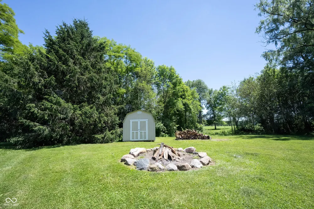 4269 E 200 Greenfield, IN 46140