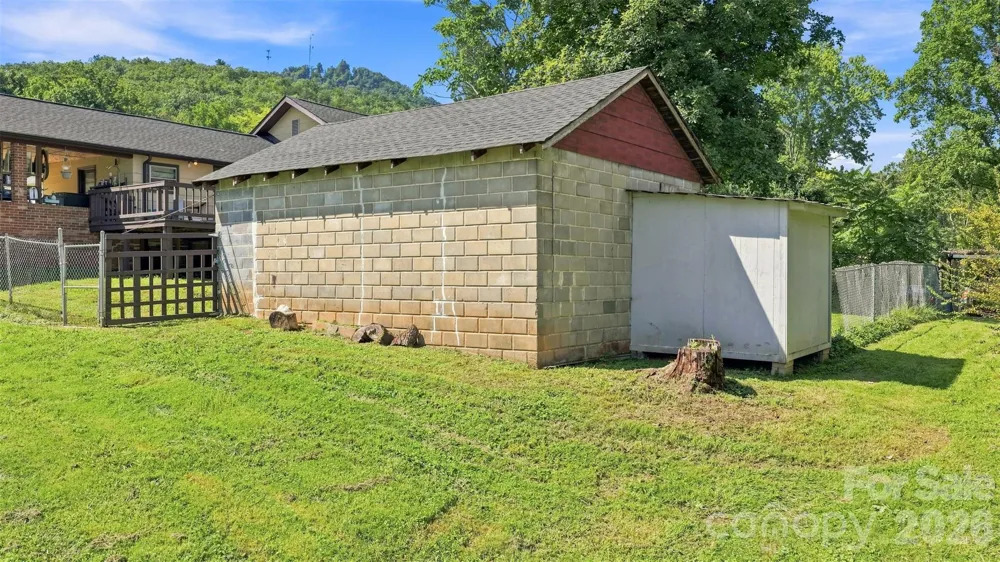 3803 Cook Road Valdese, NC 28690