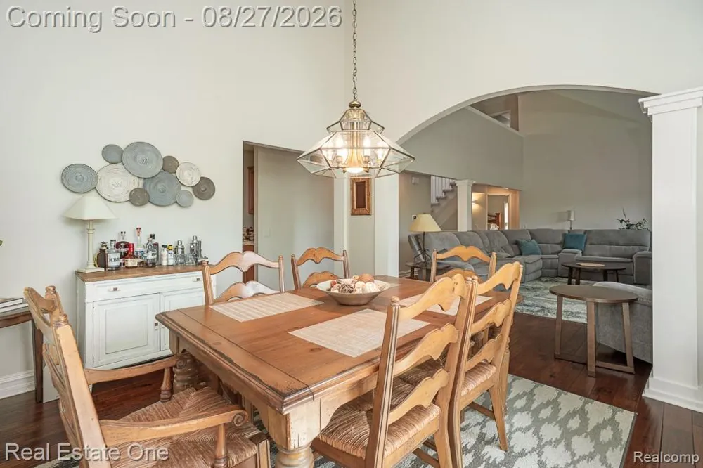 1026 Pointe Place Boulevard Rochester City, MI 48307