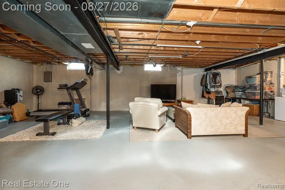 1026 Pointe Place Boulevard Rochester City, MI 48307