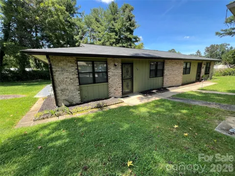 714 Farmington Circle
