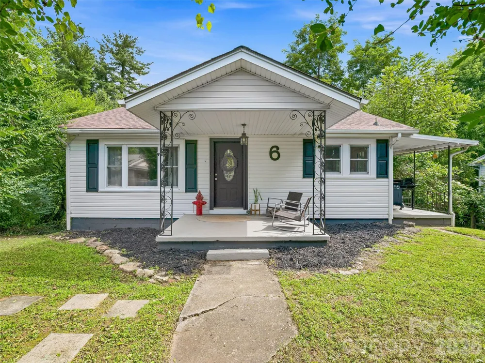 6 Bradford Circle Candler, NC 28715