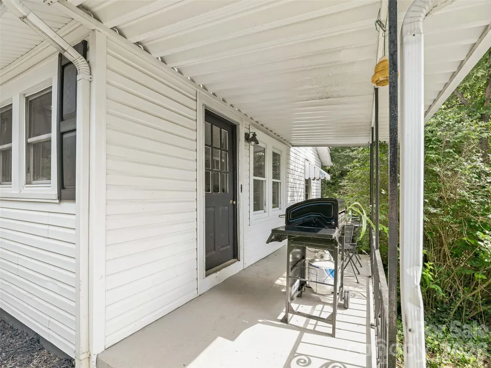6 Bradford Circle Candler, NC 28715