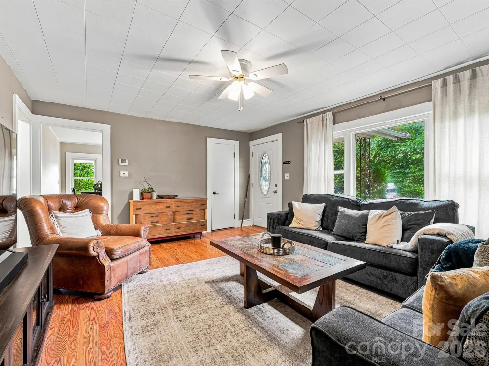6 Bradford Circle Candler, NC 28715