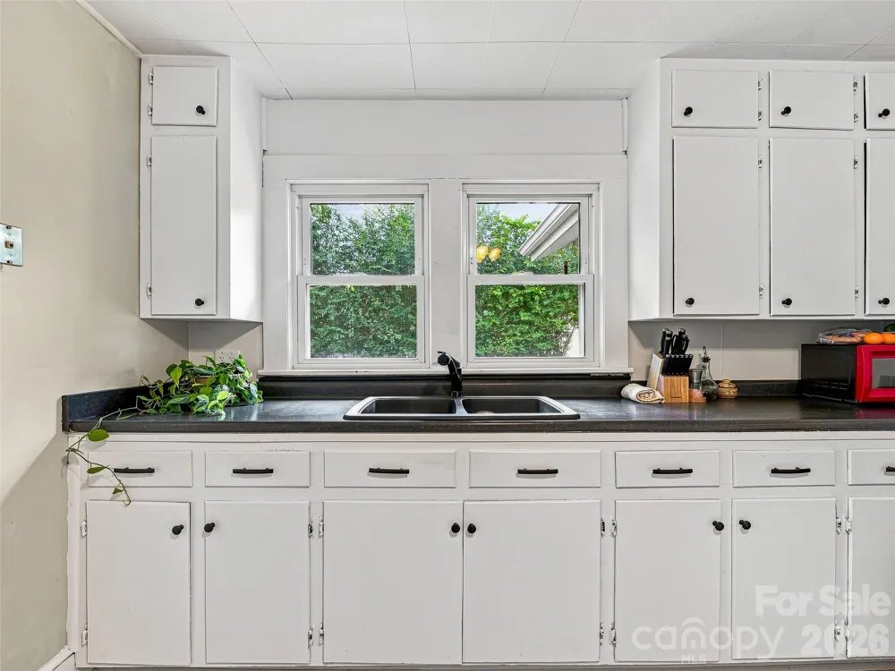 6 Bradford Circle Candler, NC 28715