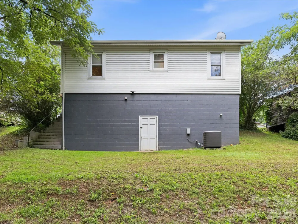 6 Bradford Circle Candler, NC 28715