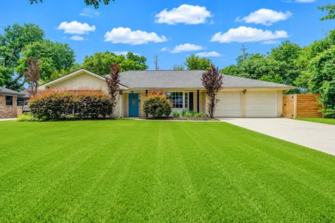 5019 Oak Forest Drive
