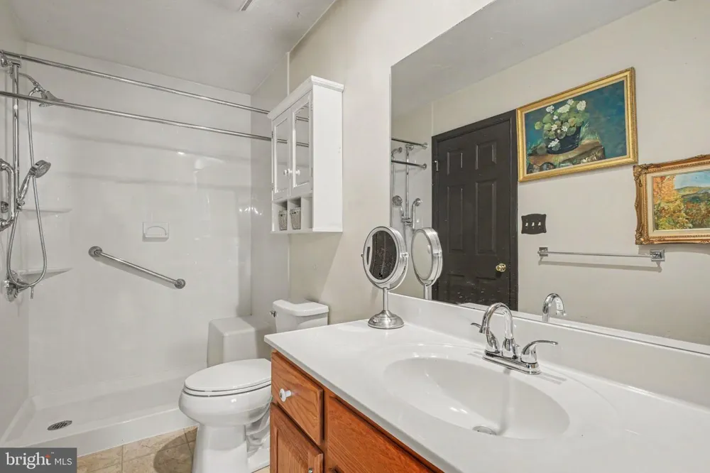 1122 ROOSEVELT COURT Hanover, PA 17331