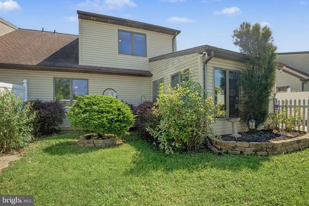 1122 ROOSEVELT COURT Hanover, PA 17331