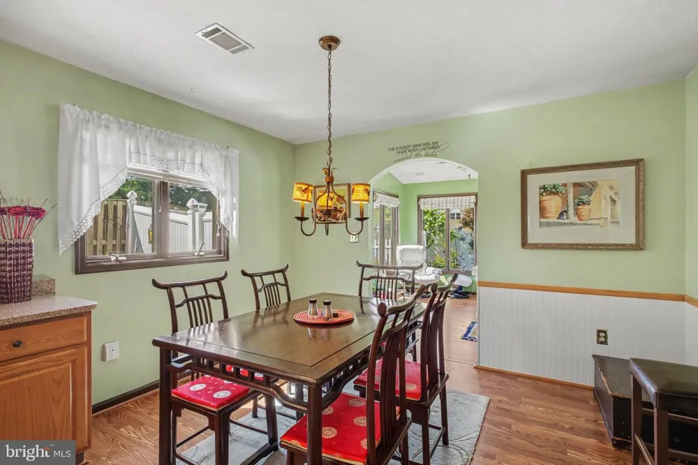 1122 ROOSEVELT COURT Hanover, PA 17331
