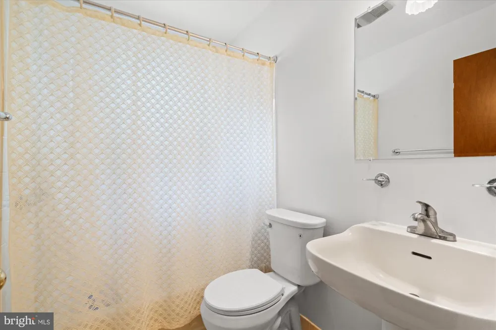 6207 KIRBY ROAD Bethesda, MD 20817
