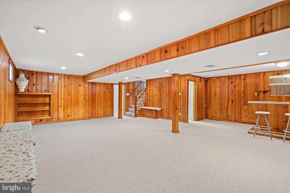6207 KIRBY ROAD Bethesda, MD 20817