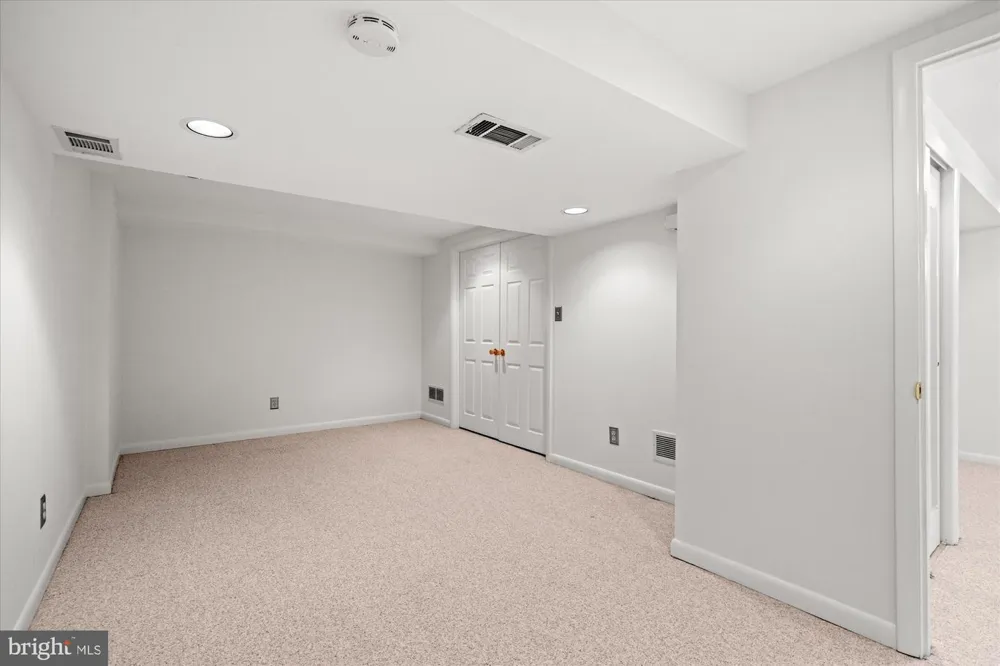 6207 KIRBY ROAD Bethesda, MD 20817