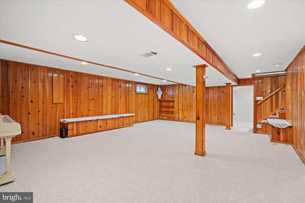 6207 KIRBY ROAD Bethesda, MD 20817