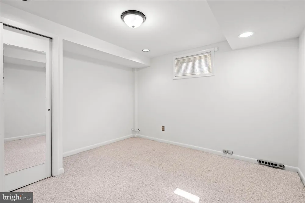 6207 KIRBY ROAD Bethesda, MD 20817