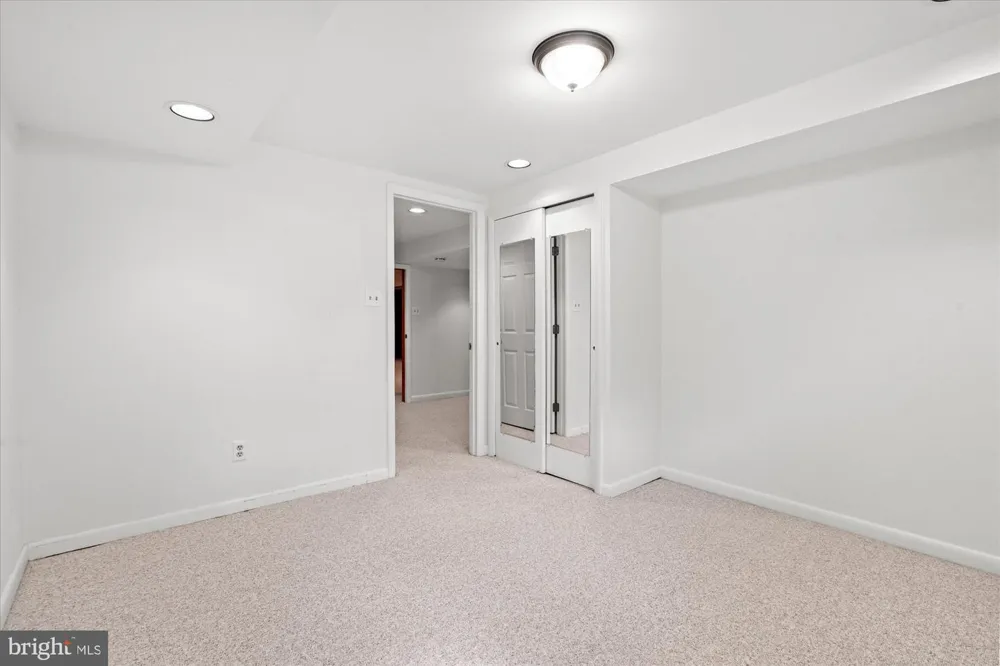 6207 KIRBY ROAD Bethesda, MD 20817