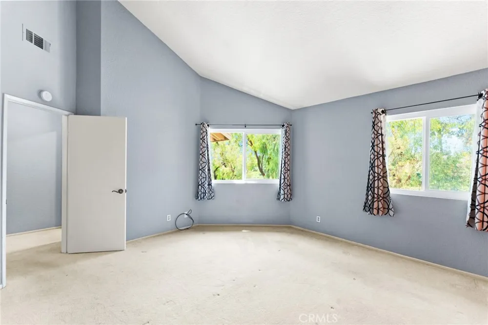 26282 Hanover Laguna Hills, CA 92653