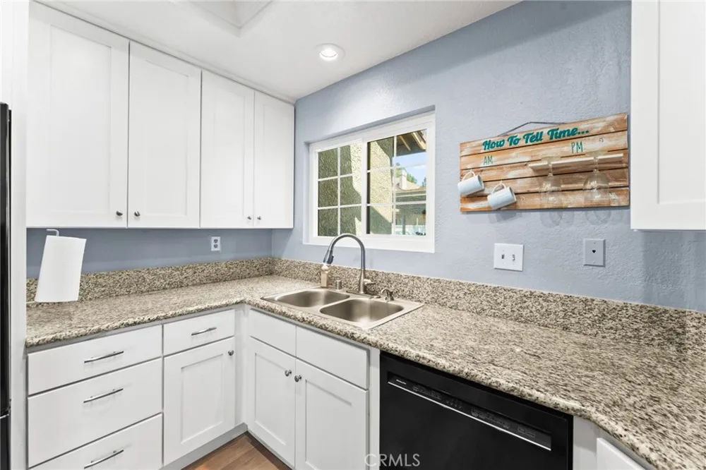 26282 Hanover Laguna Hills, CA 92653