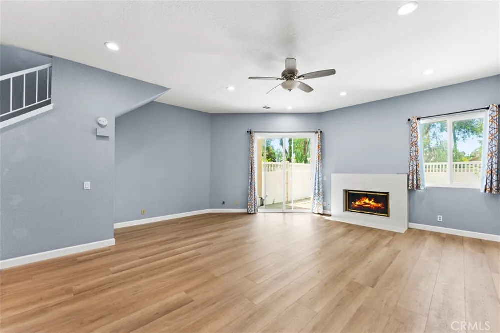 26282 Hanover Laguna Hills, CA 92653