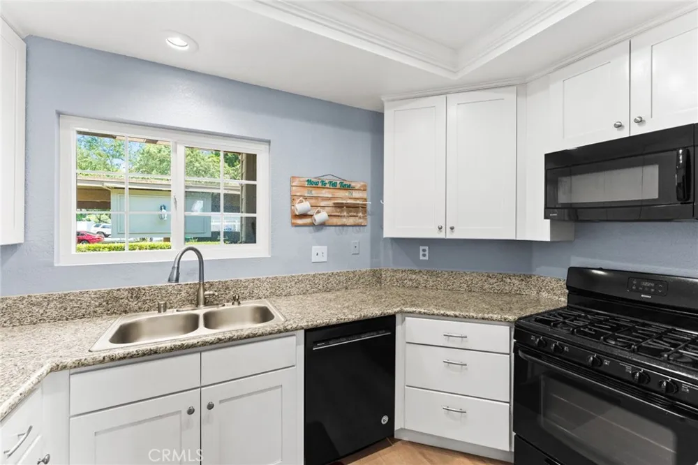 26282 Hanover Laguna Hills, CA 92653