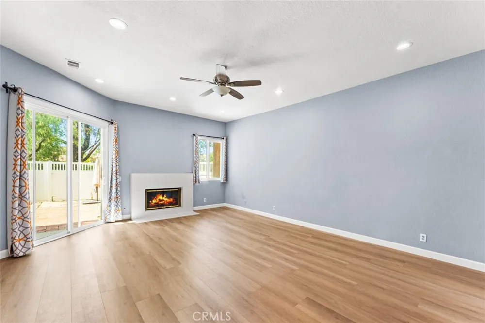 26282 Hanover Laguna Hills, CA 92653