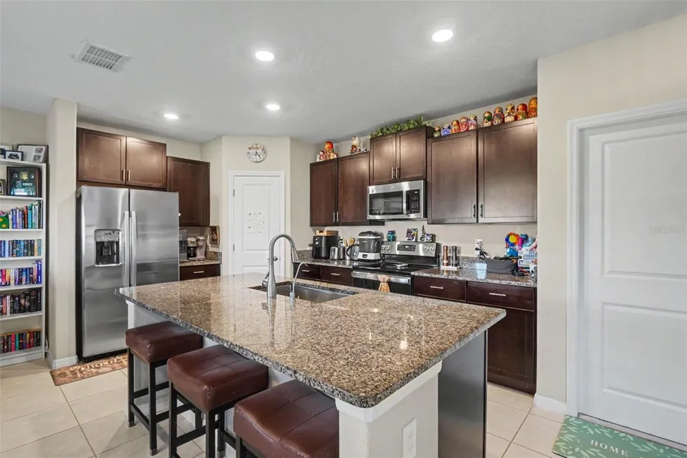 3166 OYSTER COVE STREET Wimauma, FL 33598