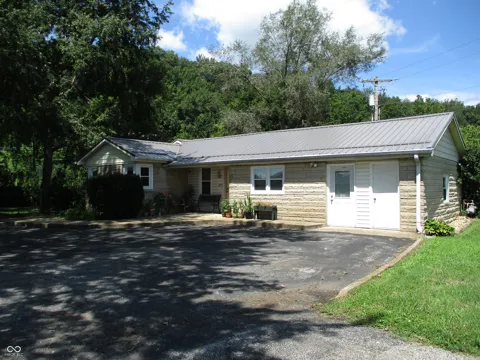 2576 Old State Road 37 Road S