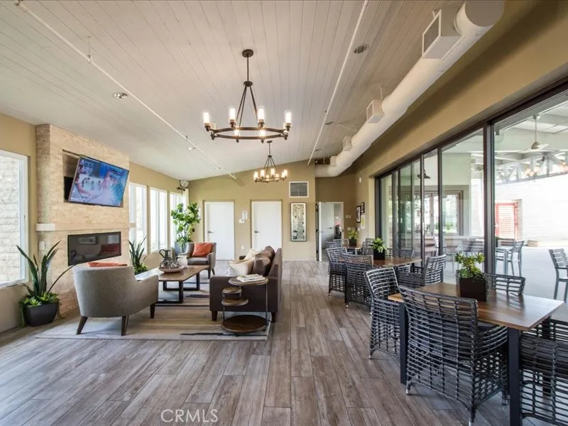 27364 Ellery Place Saugus, CA 91350