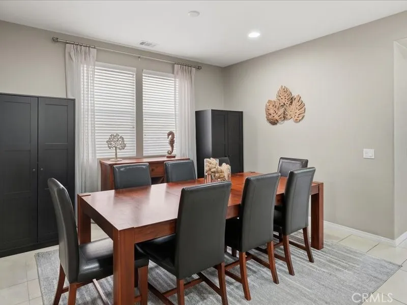 27364 Ellery Place Saugus, CA 91350