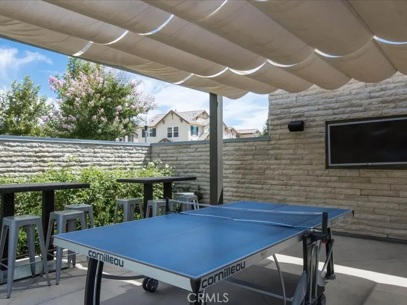 27364 Ellery Place Saugus, CA 91350
