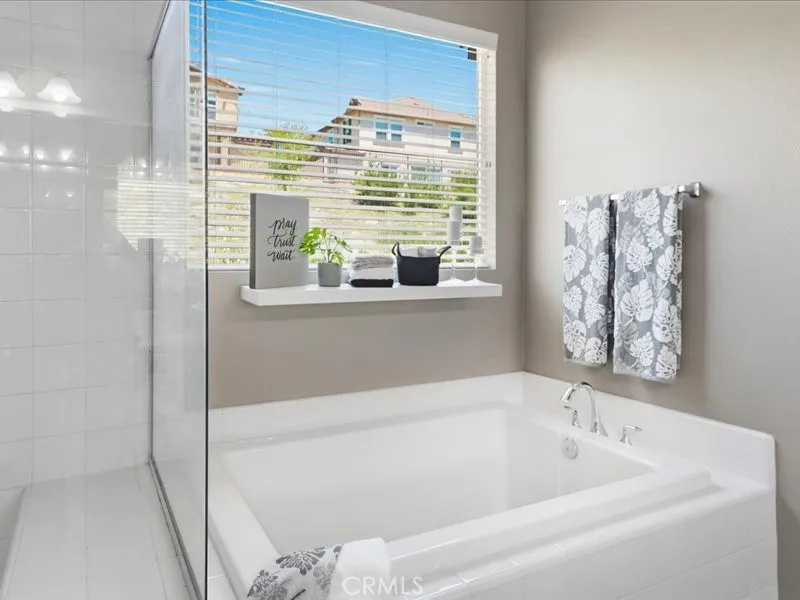 27364 Ellery Place Saugus, CA 91350