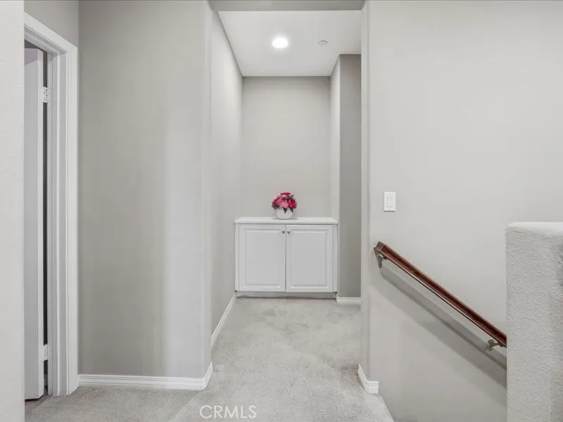 27364 Ellery Place Saugus, CA 91350
