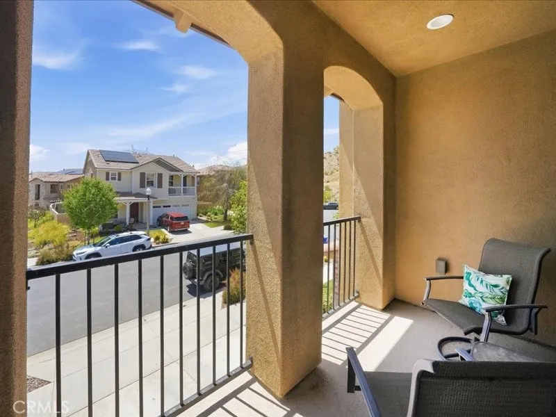 27364 Ellery Place Saugus, CA 91350