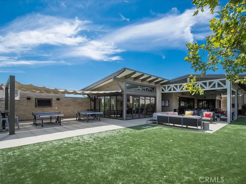 27364 Ellery Place Saugus, CA 91350