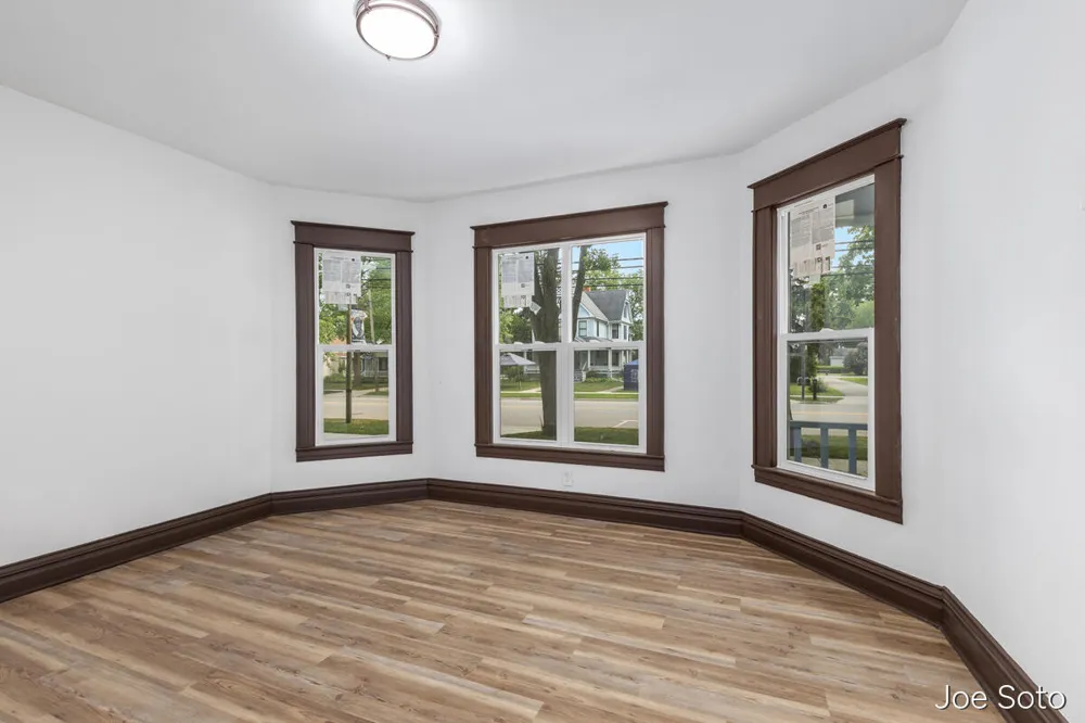 117 E Wright Avenue Shepherd, MI 48883