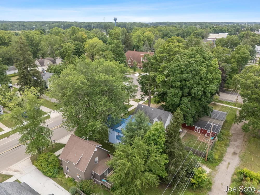 117 E Wright Avenue Shepherd, MI 48883