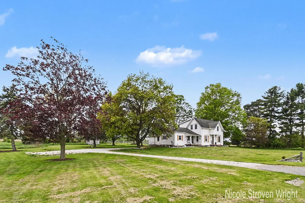 1191 W Dexter Trail Mason, MI 48854