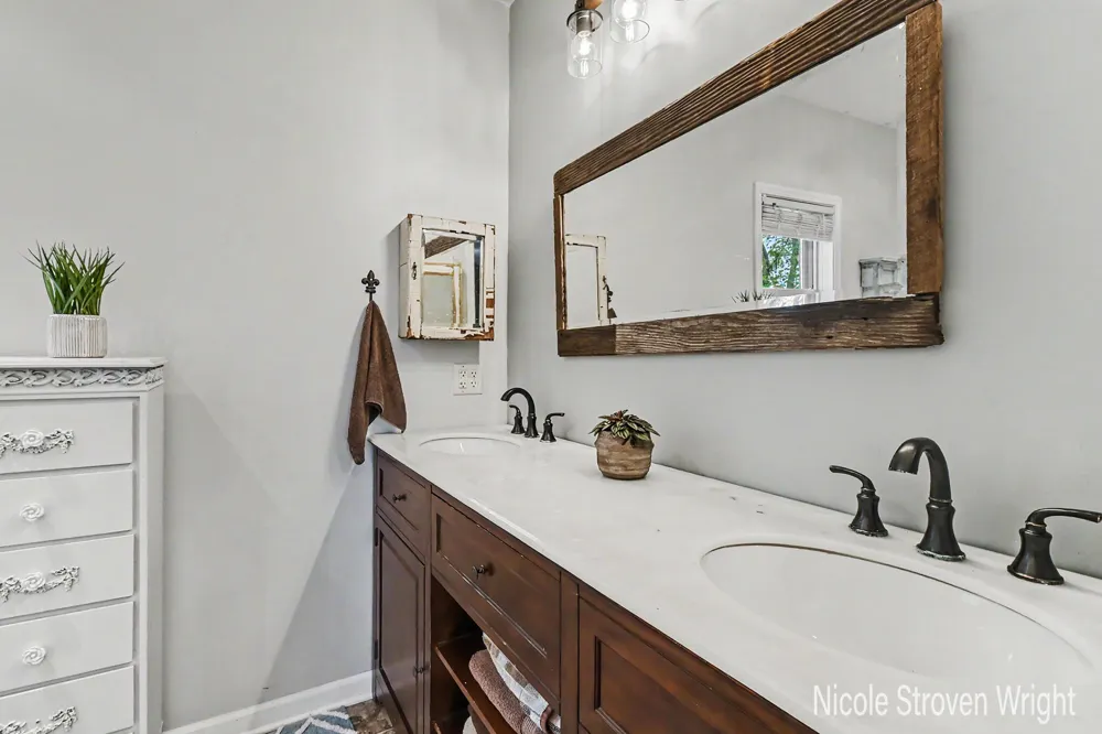 1191 W Dexter Trail Mason, MI 48854