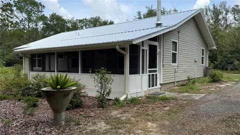 1520 BADEN POWELL ROAD