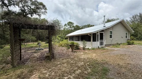 1520 BADEN POWELL ROAD