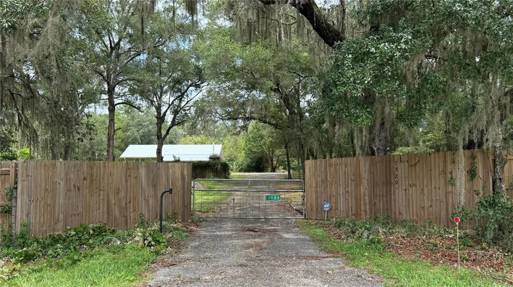 1520 BADEN POWELL ROAD Hawthorne, FL 32640